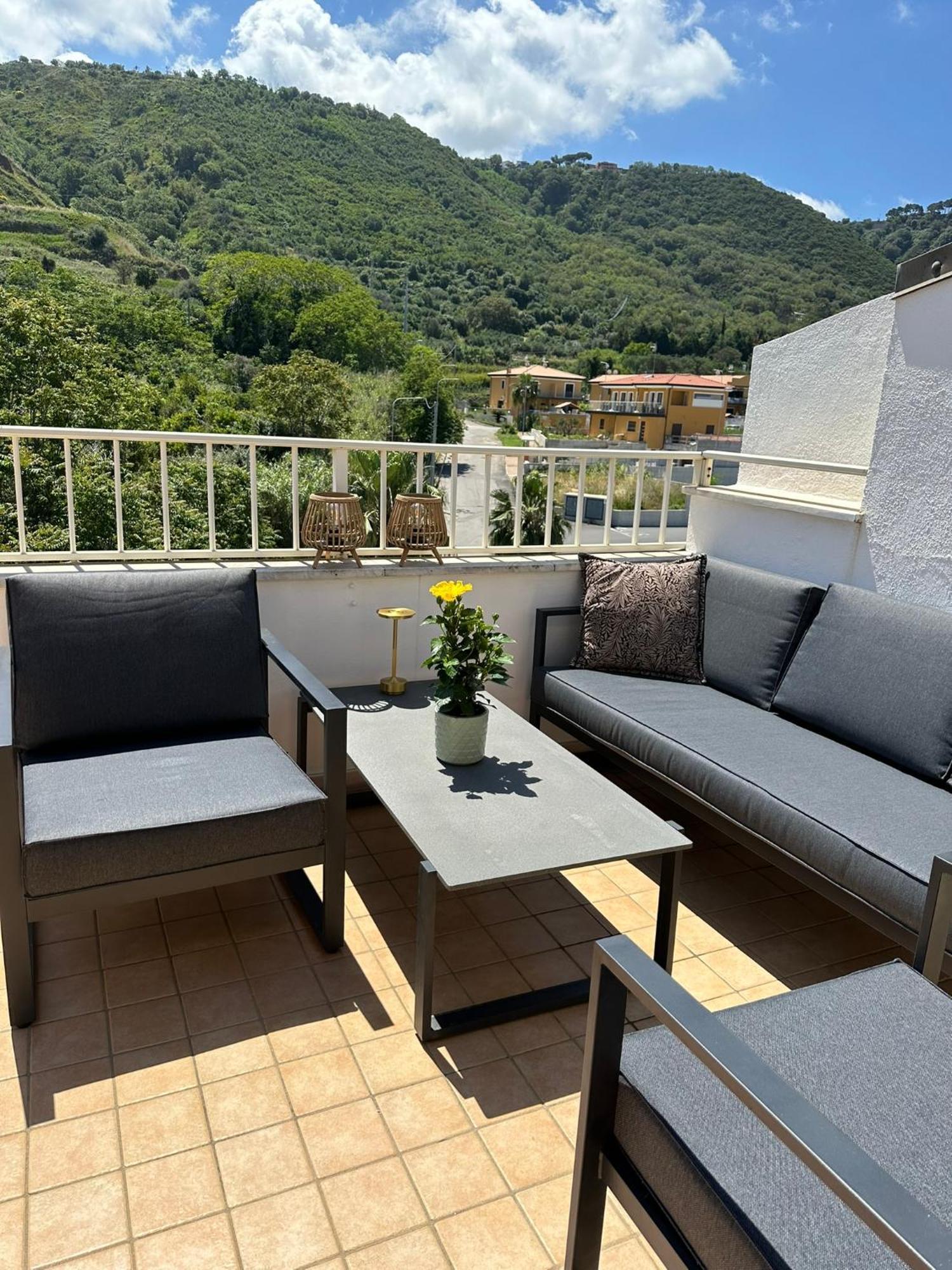 Apartment With Sea View Тропея Экстерьер фото